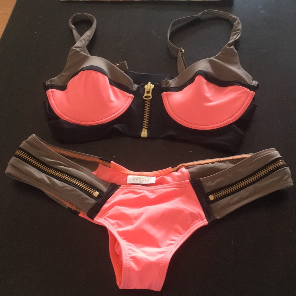 New without tags Beach Bunny swimsuit